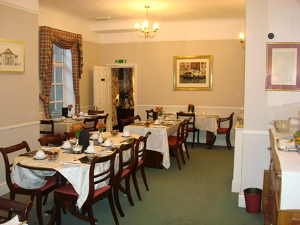 Hunters Lodge dining room